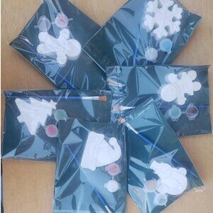 DIY Christmas Paint Kit – Choose 1 Figure + 2 Random Acrylic Paint Colors